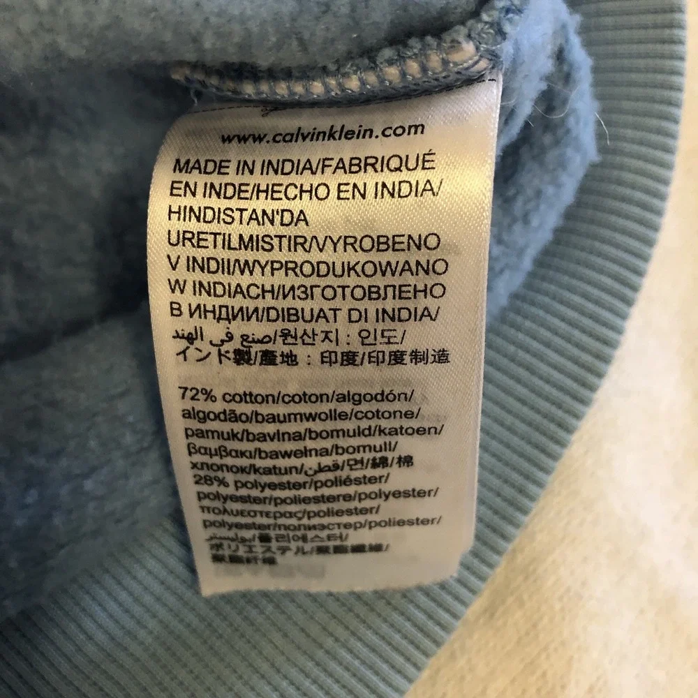 Calvin Klein Pullover Crew Neck Sweatshirt, Blue/Teal Size Medium